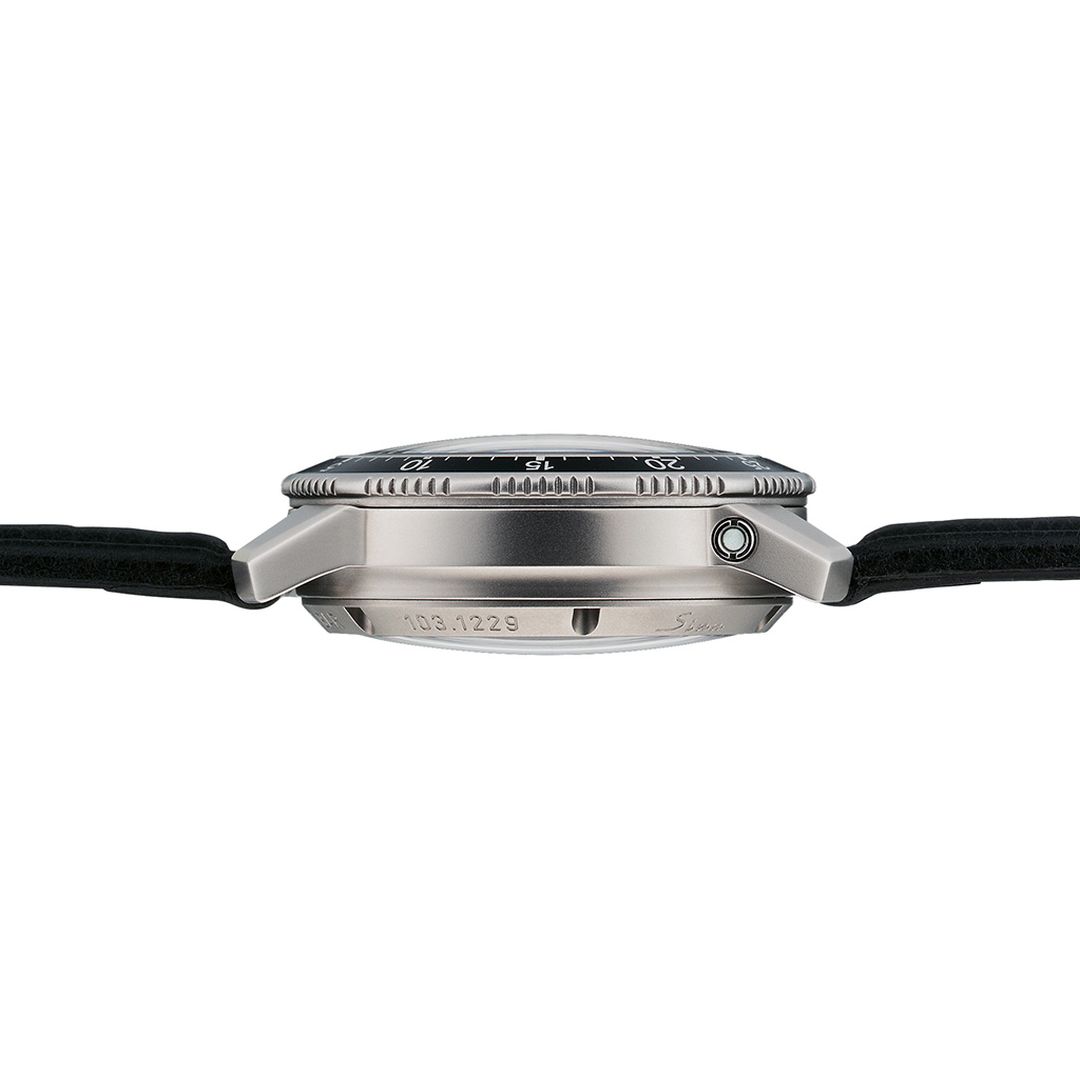 SINN 103 TI UTC DIAPAL WATCH