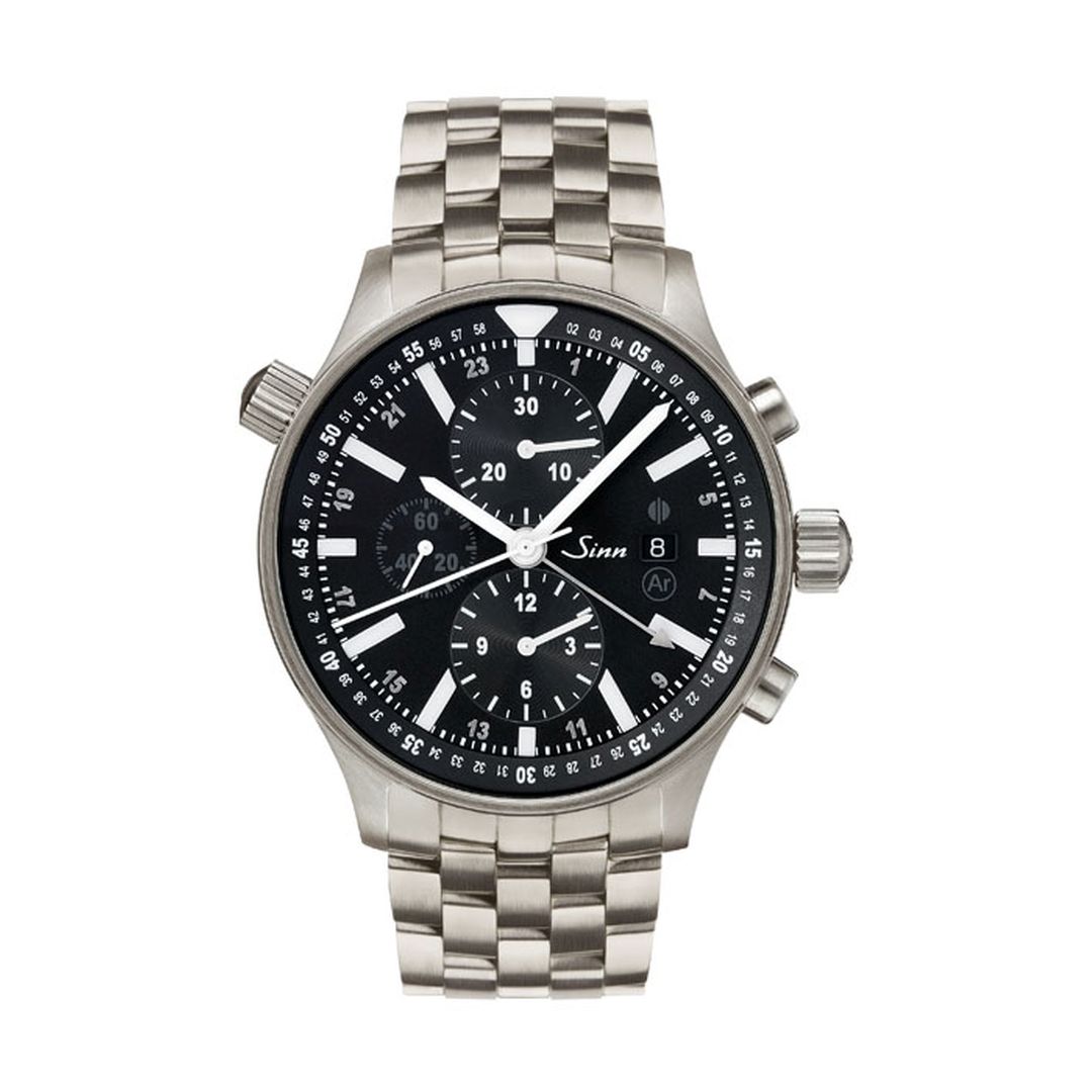 Detailed View of SINN 900 Pilot Watch Bezel and Dial