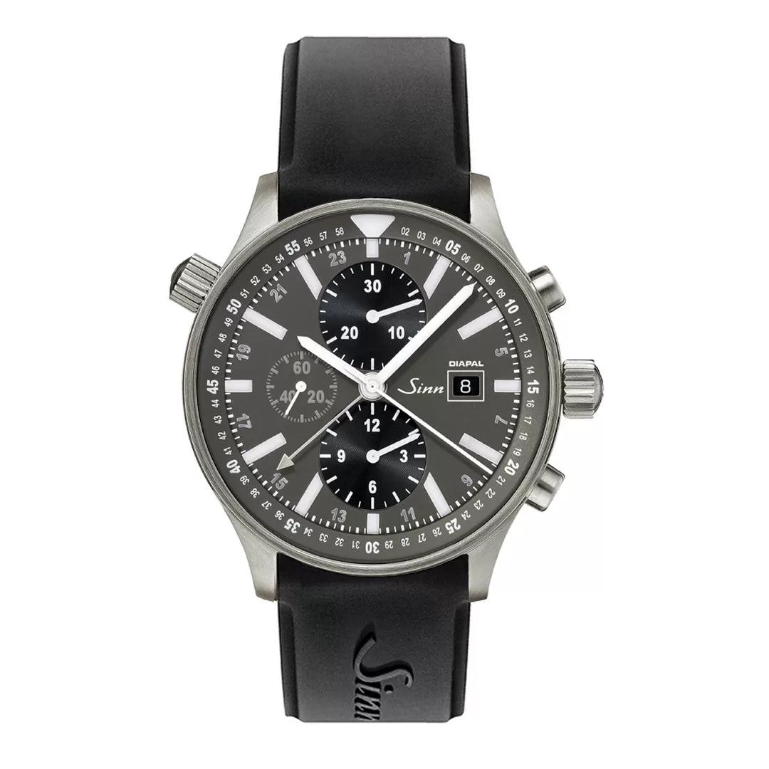 Detailed View of SINN 900 Pilot DIAPAL Watch Bezel and Indices | Slicon Strap