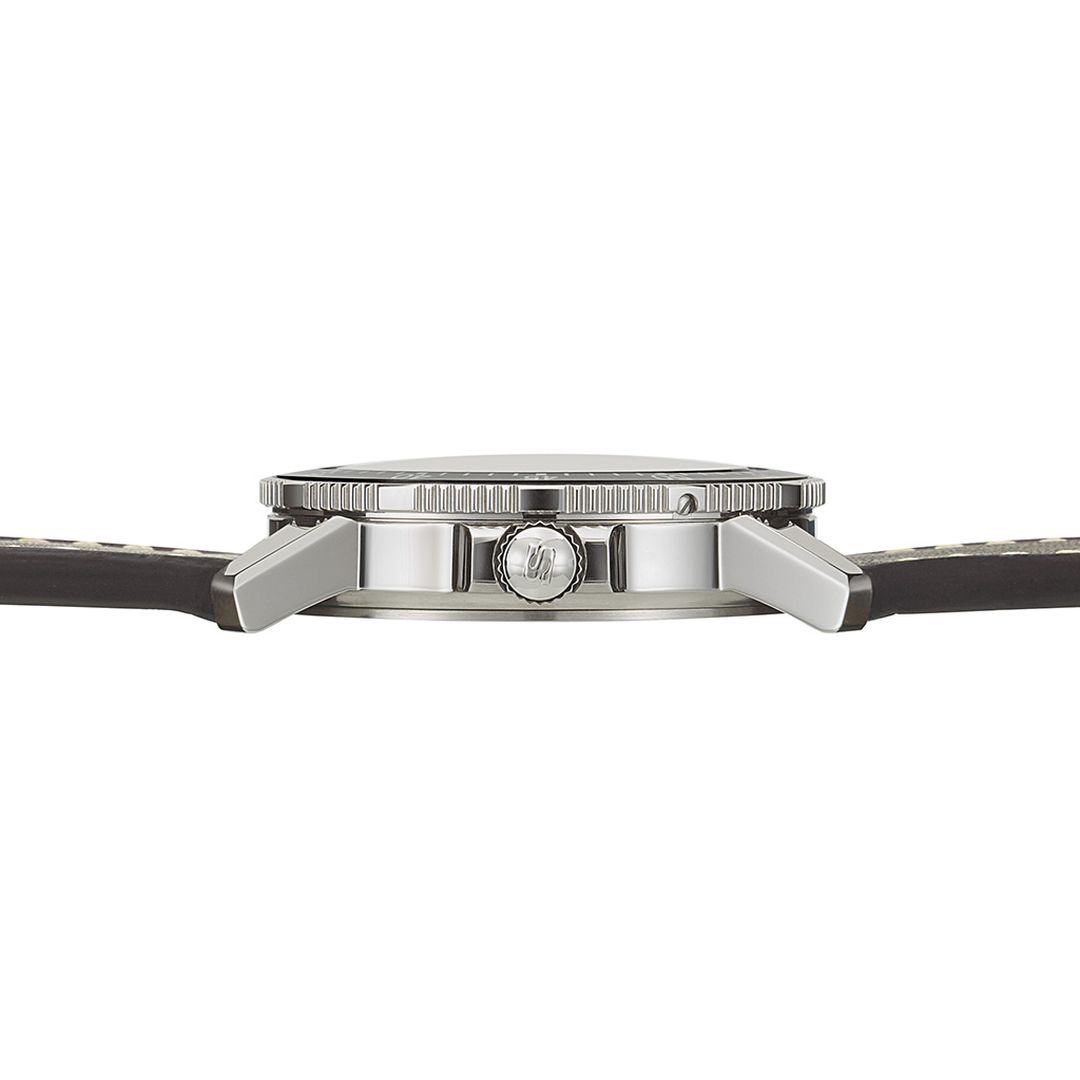 Order Sinn 104 ST SA I B Watch – 200m Waterproof for Diving & Daily Use | Waterproof watch, 20ATM water resistance, adventure-ready.