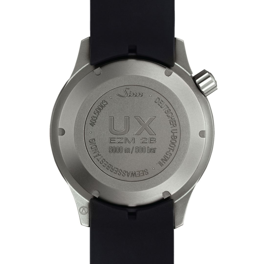 Sinn UX GSG 9 Tegimented bezel, scratch-resistant, military-grade.
