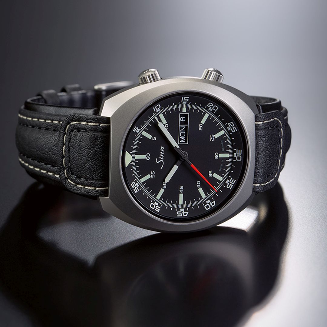 Automatic Swiss Watch | Luxury Timepiece | 100m Water Resistant | Sapphire Crystal | Stainless Steel | Black Dial | Luminous Hands | Day-Date Watch