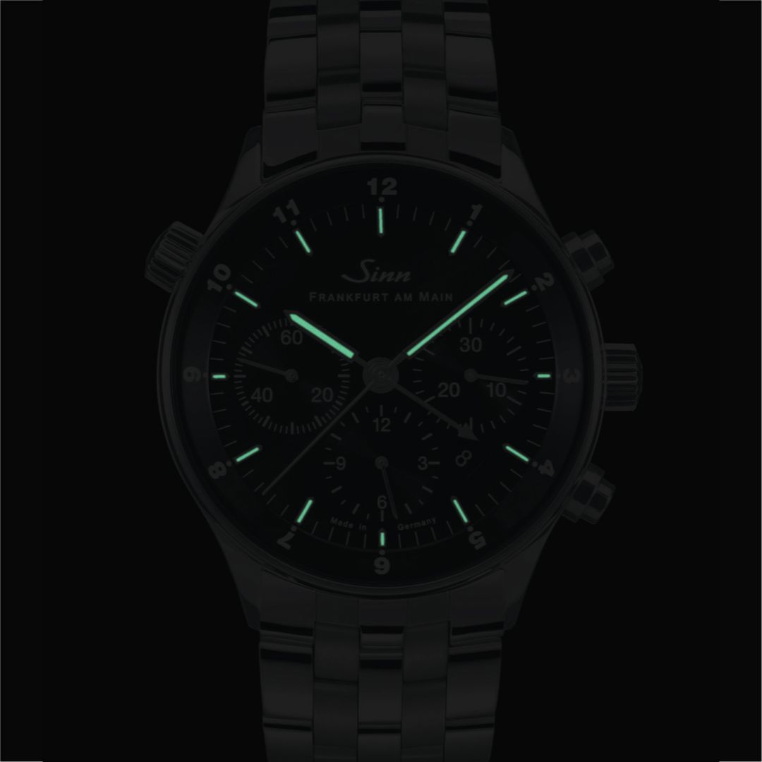 Front view of SINN 6099 featuring fine link bracelet and waterproof design