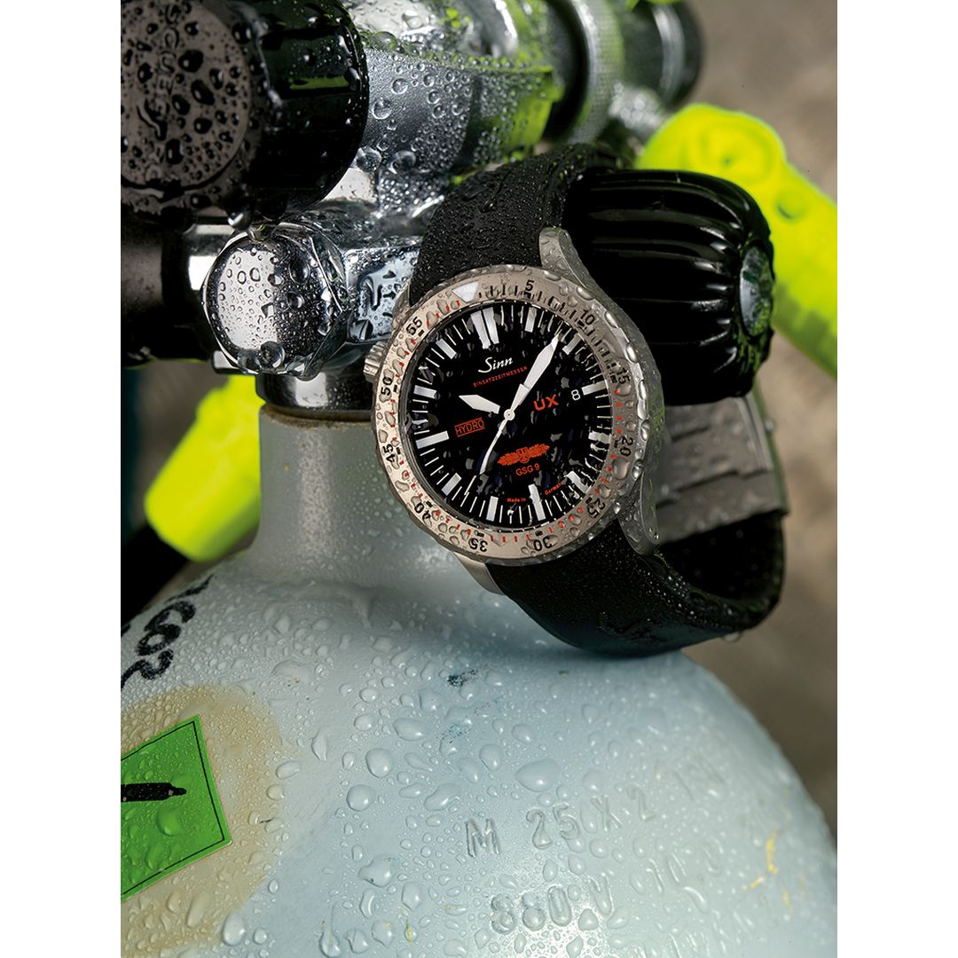 Order Now – Swiss Quartz Movement with 7 Jewels |  precision timekeeping, 7 jewels | water resistance